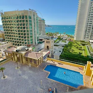 Sea Breeze Jbr Capsule hotel Dubai